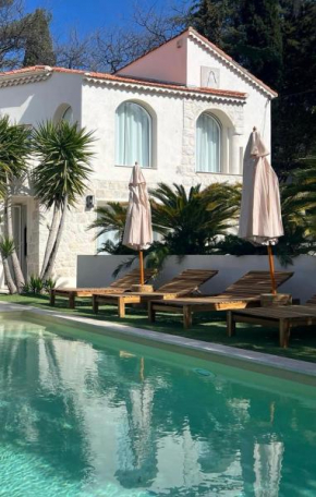 Luxury Riviera Villa* short walk to beach & center